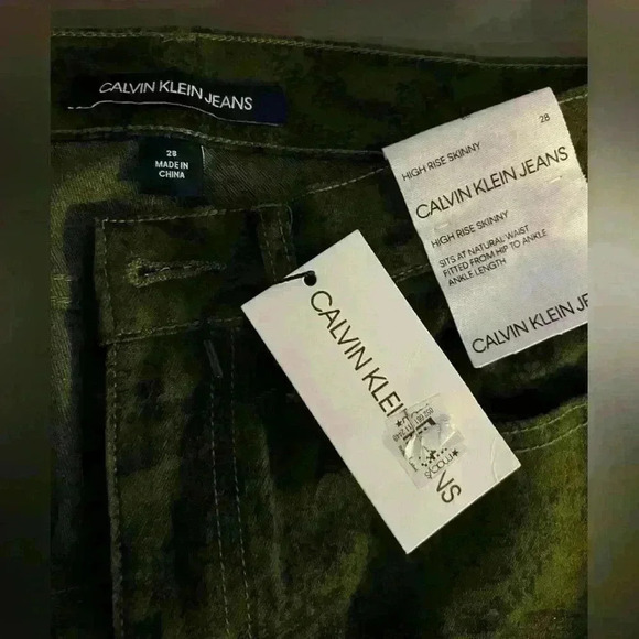 MSRP $79 Womens Calvin Klein Pants Green Print Skinny Size 28 - Picture 8 of 8